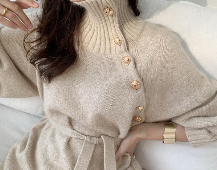 Evelia - Cozy Wrap Dress